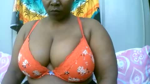 Snapshot of sexxi_ebony chatting on 02.04.26 sexxi_ebony online show from 02.04.26