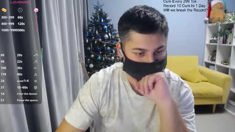 Snapshot of sexxxdickbig chatting on 01.18.26 Tommy online show from 01.18.26