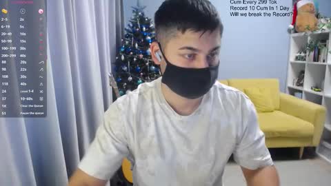 Snapshot of sexxxdickbig chatting on 01.19.26 Tommy online show from 01.19.26