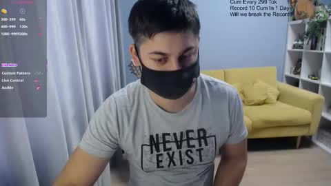 Snapshot of sexxxdickbig chatting on 02.04.26 Tommy online show from 02.04.26