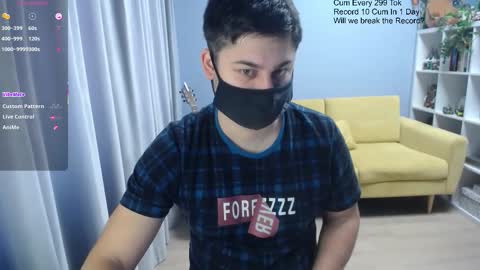 Snapshot of sexxxdickbig chatting on 02.21.26 Tommy online show from 02.21.26