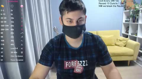 Snapshot of sexxxdickbig chatting on 02.25.26 Tommy online show from 02.25.26