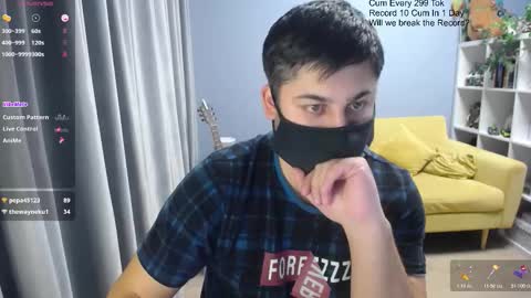 Snapshot of sexxxdickbig chatting on 02.25.26 Tommy online show from 02.25.26