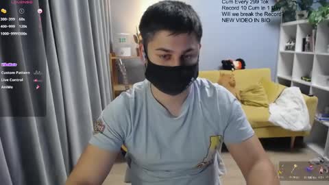 Snapshot of sexxxdickbig chatting on 04.30.26 Tommy online show from 04.30.26