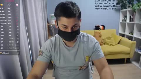 Snapshot of sexxxdickbig chatting on 05.01.26 Tommy online show from 05.01.26