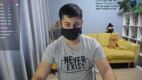 Snapshot of sexxxdickbig chatting on 05.09.26 Tommy online show from 05.09.26