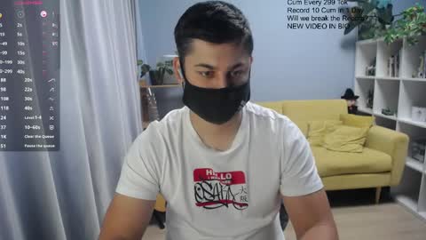 Snapshot of sexxxdickbig chatting on 05.14.26 Tommy online show from 05.14.26