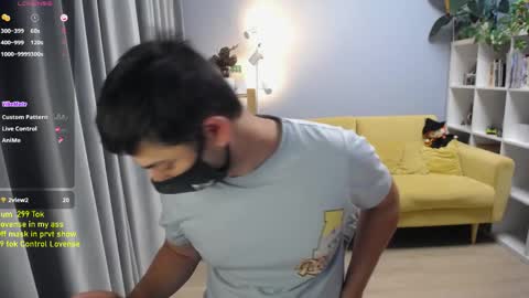 Snapshot of sexxxdickbig chatting on 05.29.26 Tommy online show from 05.29.26