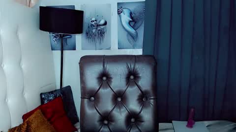 sexxxy_caroline online show from 02.04.25