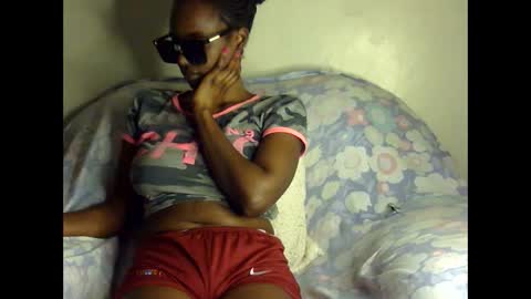 Snapshot of sexxy_boobiess chatting on 09.10.25 Natural boobs online show from 09.10.25