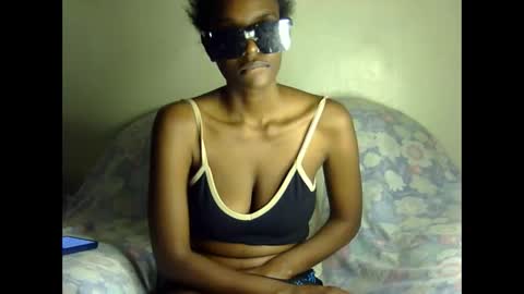 Snapshot of sexxy_boobiess chatting on 09.24.25 Natural boobs online show from 09.24.25