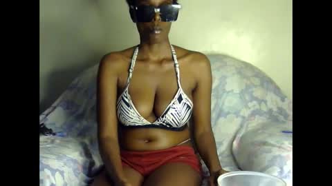 Snapshot of sexxy_boobiess chatting on 11.28.25 Natural boobs online show from 11.28.25