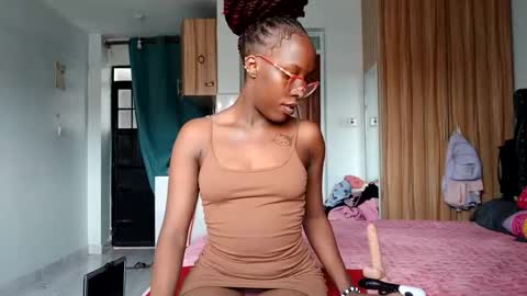 Snapshot of sexxy_flave chatting on 10.13.25 Sexxy Flave online show from 10.13.25