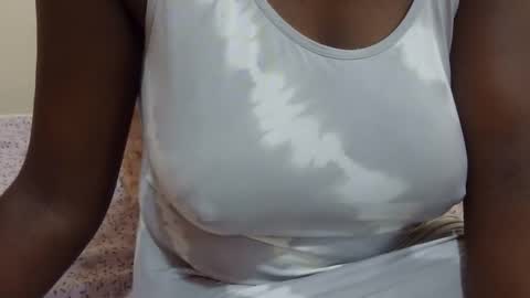 Snapshot of sexxy_maya1 chatting on 10.14.25 sexxy_maya1 online show from 10.14.25