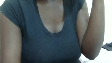 Snapshot of sexxy_maya1 chatting on 10.23.25 sexxy_maya1 online show from 10.23.25