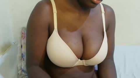 Snapshot of sexxy_maya1 chatting on 05.02.26 sexxy_maya1 online show from 05.02.26