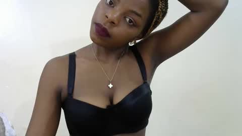 Snapshot of sexxy_montana chatting on 10.24.25 sexxy_montana online show from 10.24.25
