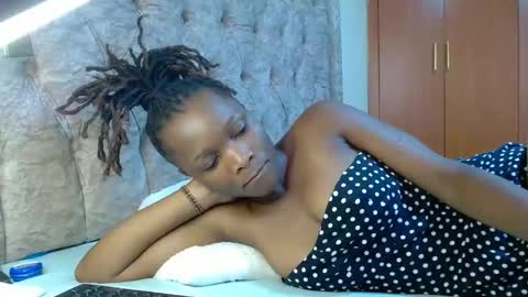 Snapshot of sexxy_santa chatting on 12.07.24 Santa online show from 12.07.24