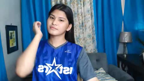 Snapshot of sexxyasian4uxxx_keisha chatting on 05.19.26 sexxyasian4uxxx_keisha online show from 05.19.26