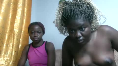 Snapshot of sexxybabydol chatting on 11.19.25 sexxybabydol online show from 11.19.25