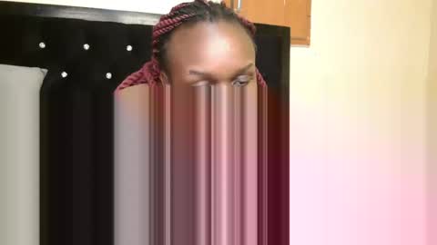 Snapshot of sexxymaya25 chatting on 09.27.25 maya online show from 09.27.25