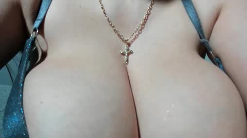 Snapshot of sexxymeriemm chatting on 09.23.25 sexxymeriemm online show from 09.23.25