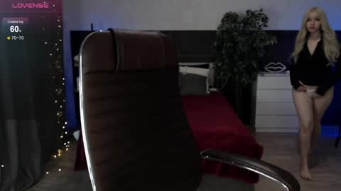 Snapshot of sexy_alexxia chatting on 10.05.25 Alexia online show from 10.05.25