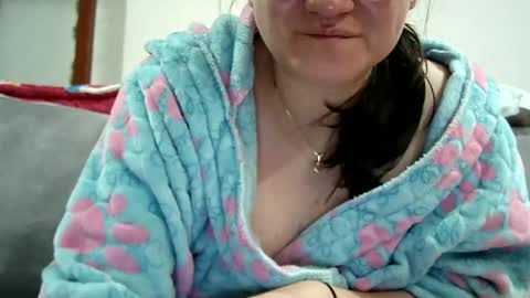 Snapshot of sexy_angelin4 chatting on 01.09.25 Angelina Spencer online show from 01.09.25