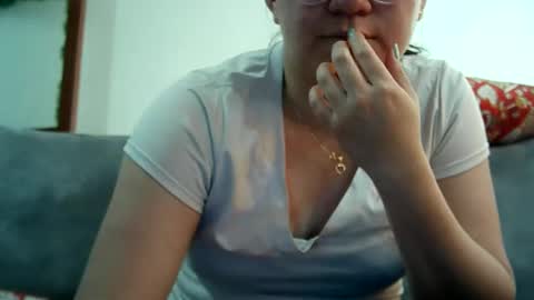 Snapshot of sexy_angelin4 chatting on 01.12.25 Angelina Spencer online show from 01.12.25