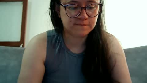 Snapshot of sexy_angelin4 chatting on 09.10.25 Angelina Spencer online show from 09.10.25