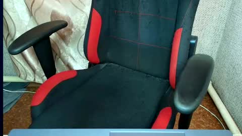 Jessica  Face only in pvt or in snapchat Dont ask more.... online show from 09.17.25