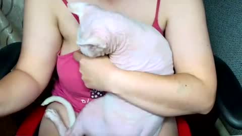 Jessica  Face only in pvt or in snapchat Dont ask more.... online show from 10.20.25