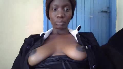 sexy_butty01 online show from 10.11.25