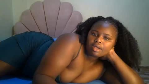 Snapshot of sexy_corn chatting on 05.21.26 Connie online show from 05.21.26