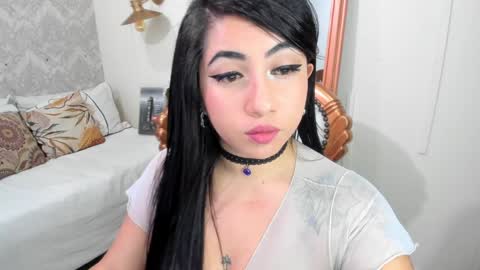  C R I S T A L  online show from 01.11.25