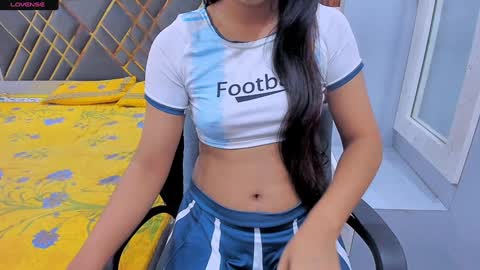 Snapshot of sexy_doll_1_ chatting on 01.06.25 Sexydoll online show from 01.06.25