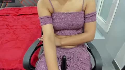 Snapshot of sexy_doll_1_ chatting on 02.19.25 Sexydoll online show from 02.19.25