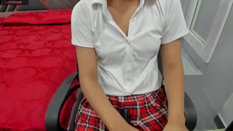 Snapshot of sexy_doll_1_ chatting on 02.23.25 Sexydoll online show from 02.23.25