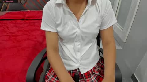 Snapshot of sexy_doll_1_ chatting on 03.02.25 Sexydoll online show from 03.02.25