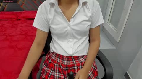 Snapshot of sexy_doll_1_ chatting on 03.02.25 Sexydoll online show from 03.02.25