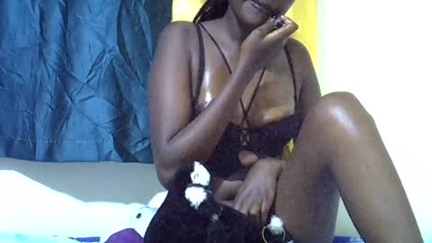 Snapshot of sexy_essy chatting on 07.01.26 essy online show from 07.01.26