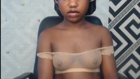 Angela online show from 10.07.25