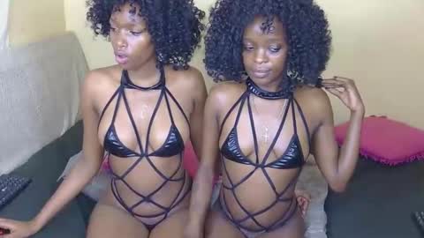 Snapshot of sexy_galfie01 chatting on 09.26.25 sexy_galfie01 online show from 09.26.25