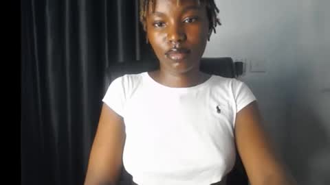 Snapshot of sexy_juicypussy0 chatting on 09.13.25 Jasmine online show from 09.13.25