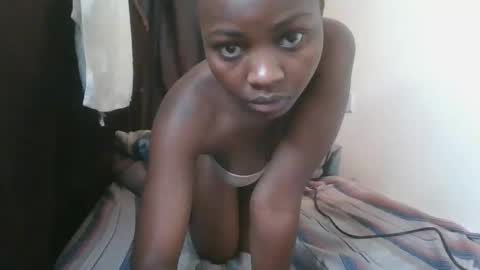 Snapshot of sexy_june20 chatting on 02.19.26 sexy_june20 online show from 02.19.26