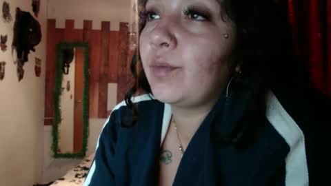 Snapshot of sexy_lolas chatting on 01.18.25 sexy lolas online show from 01.18.25