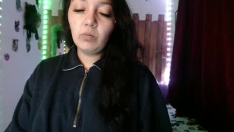 Snapshot of sexy_lolas chatting on 01.25.25 sexy lolas online show from 01.25.25