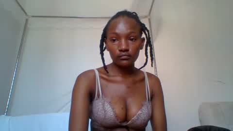 sexy_lucy012 online show from 01.22.25