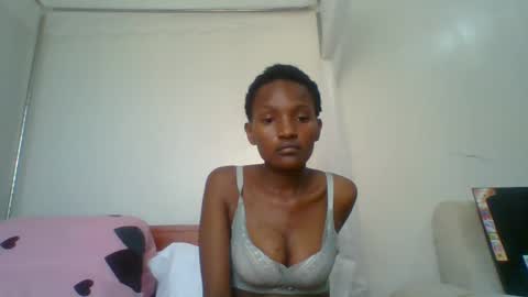 sexy_lucy012 online show from 02.02.25
