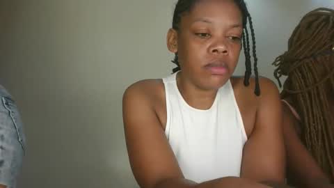 Snapshot of sexy_lyna chatting on 04.18.26 sexy_lyna online show from 04.18.26